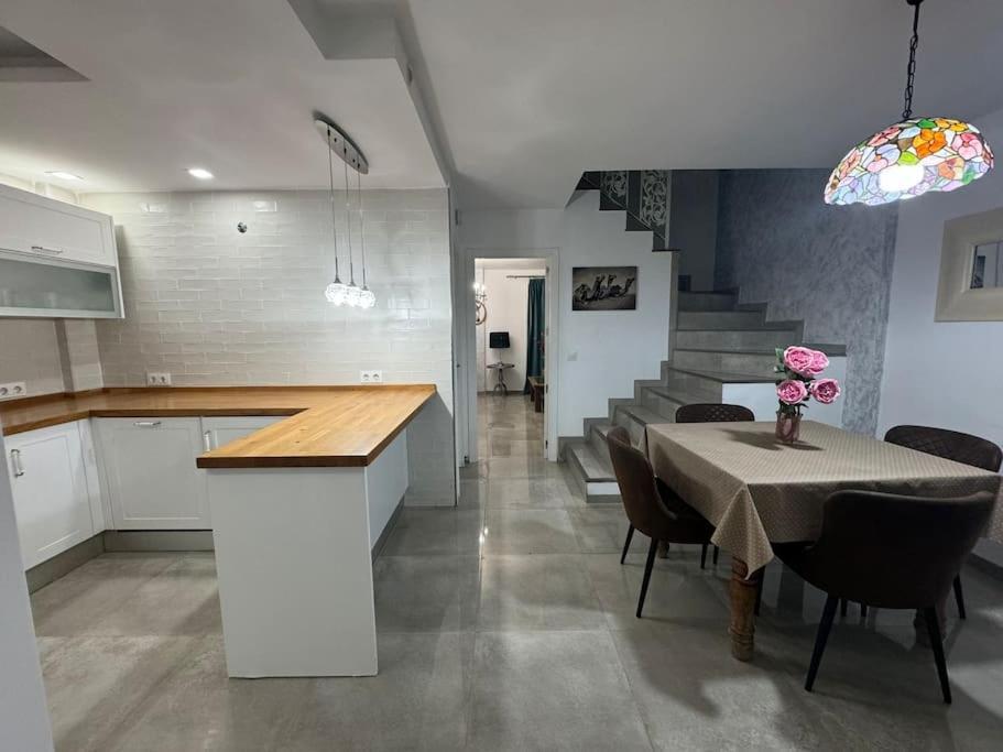 Casa Preciosa Ideal Para Familias Ла-Линеа-де-ла-Консепсьон Экстерьер фото